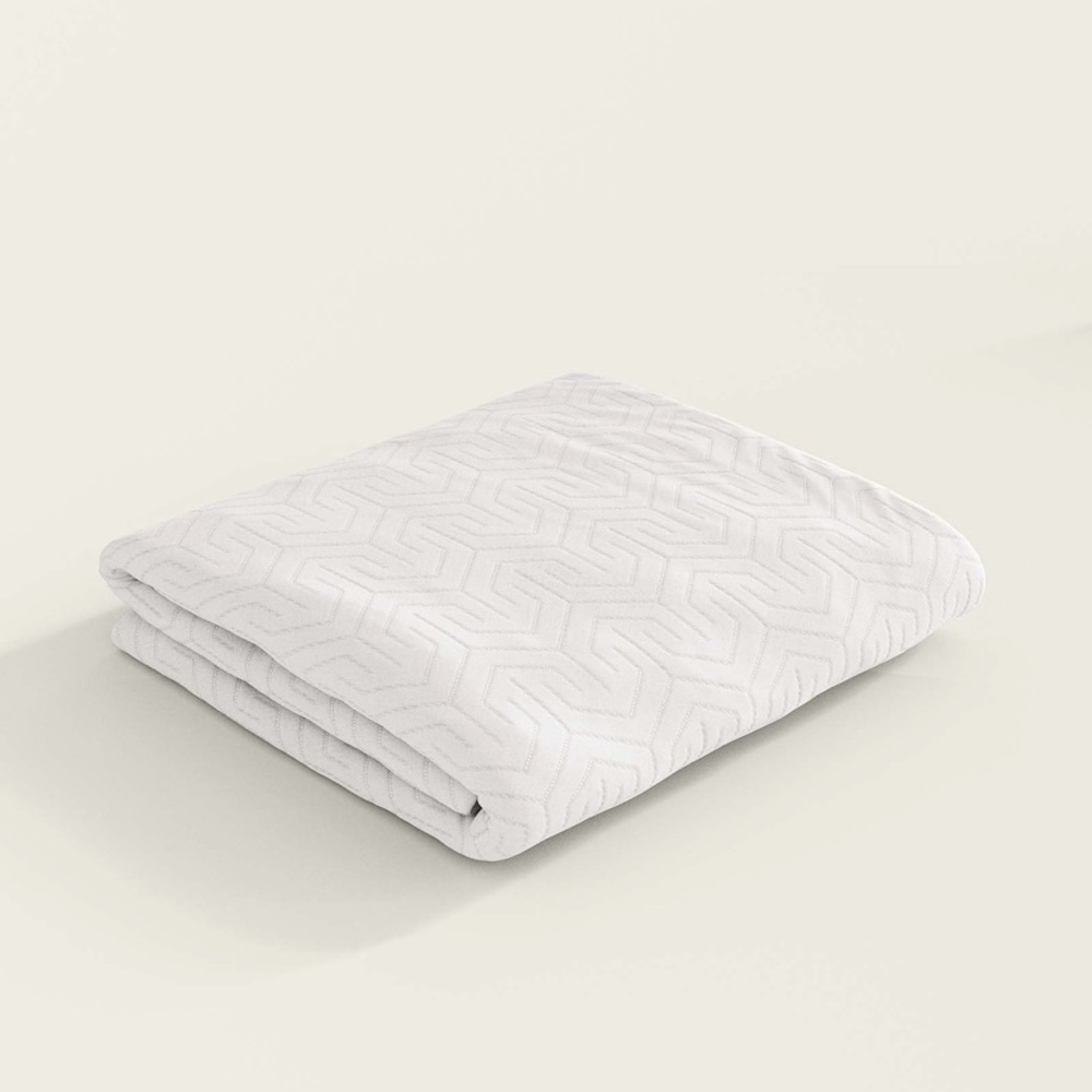 Nestig mini crib mattress covers / protectors